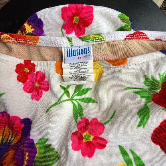 Floral vintage 80s Illusions by Cole Bikini Set. - Picture 7 of 9